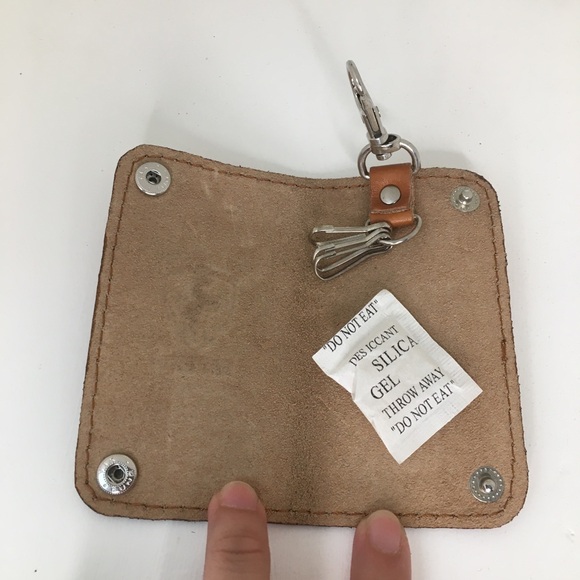 Ferrari  Leather Keycase - Picture 2 of 4